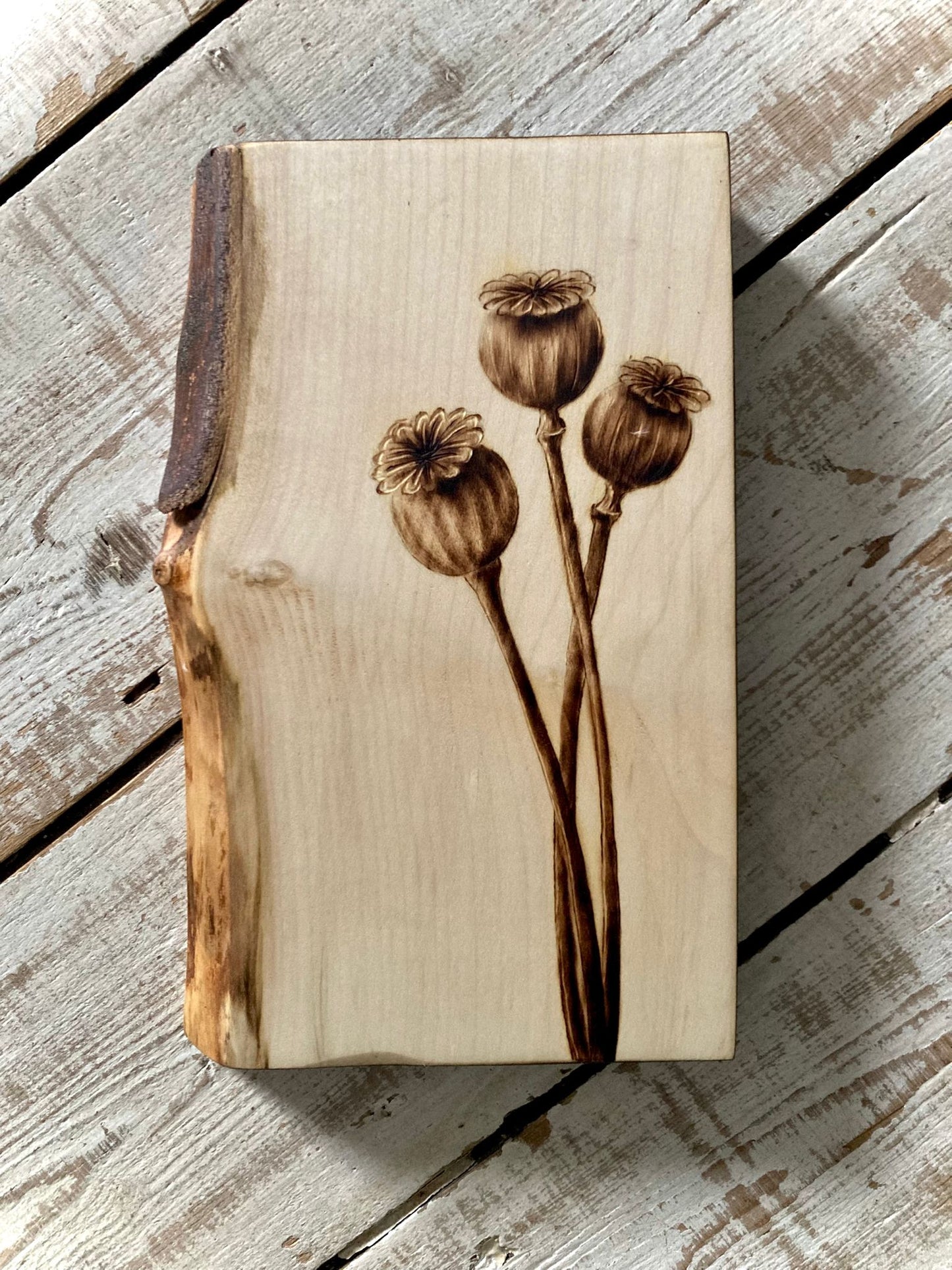 Poppy heads wall decor